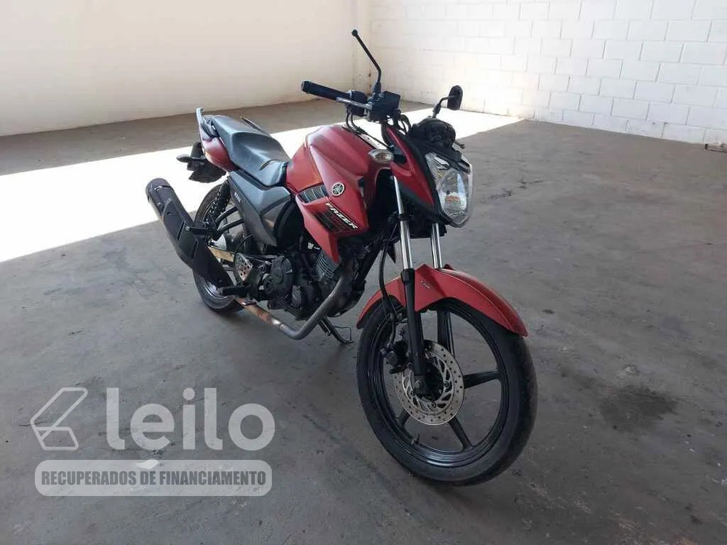 LOTE 009 - YAMAHA YS150 FAZER SED 2022