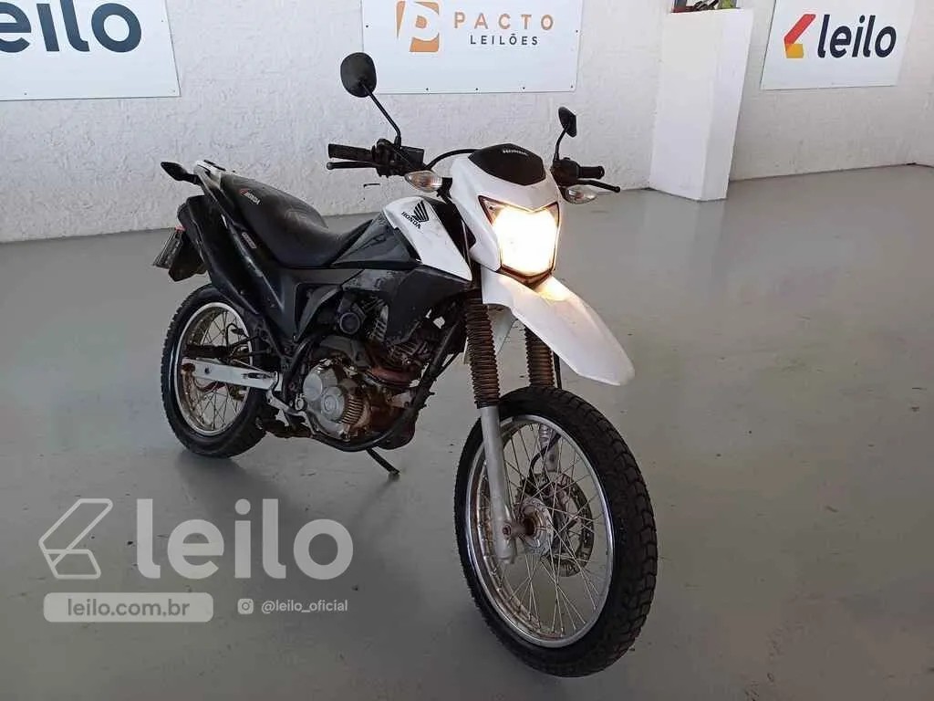 LOTE 018 - HONDA NXR160 BROS ESD 2015