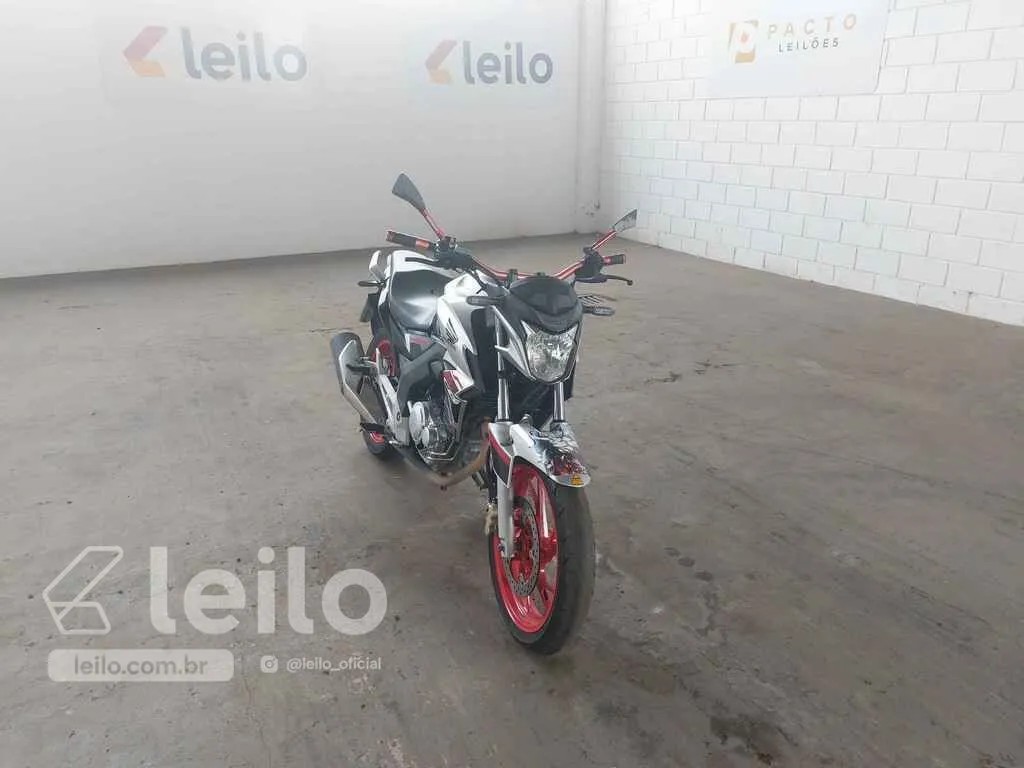 LOTE 011 - HONDA CB250F TWISTER CBS 2021