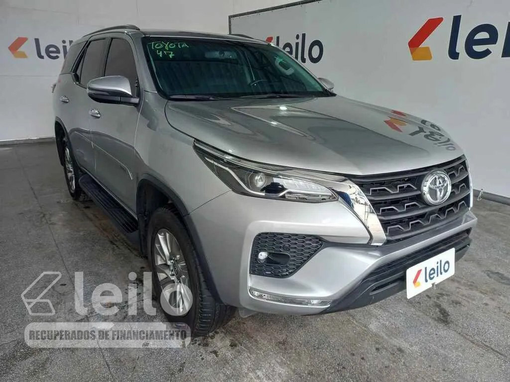 LOTE 011 - TOYOTA HILUX SW SRV A 2HF 2021