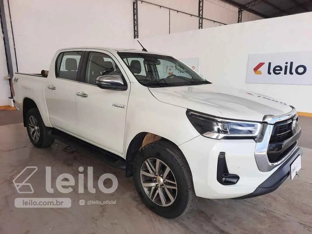 LOTE 013 - TOYOTA HILUX CD SRX A 4FD 2021