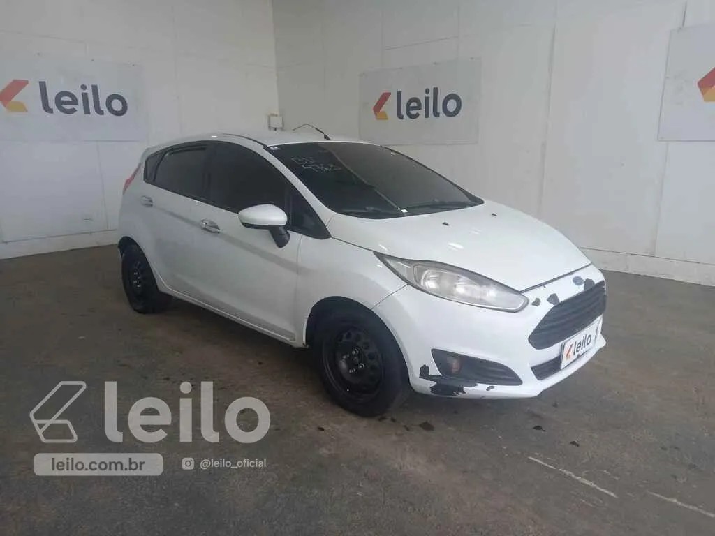 LOTE 040 - FORD FIESTA HATCH S 2015